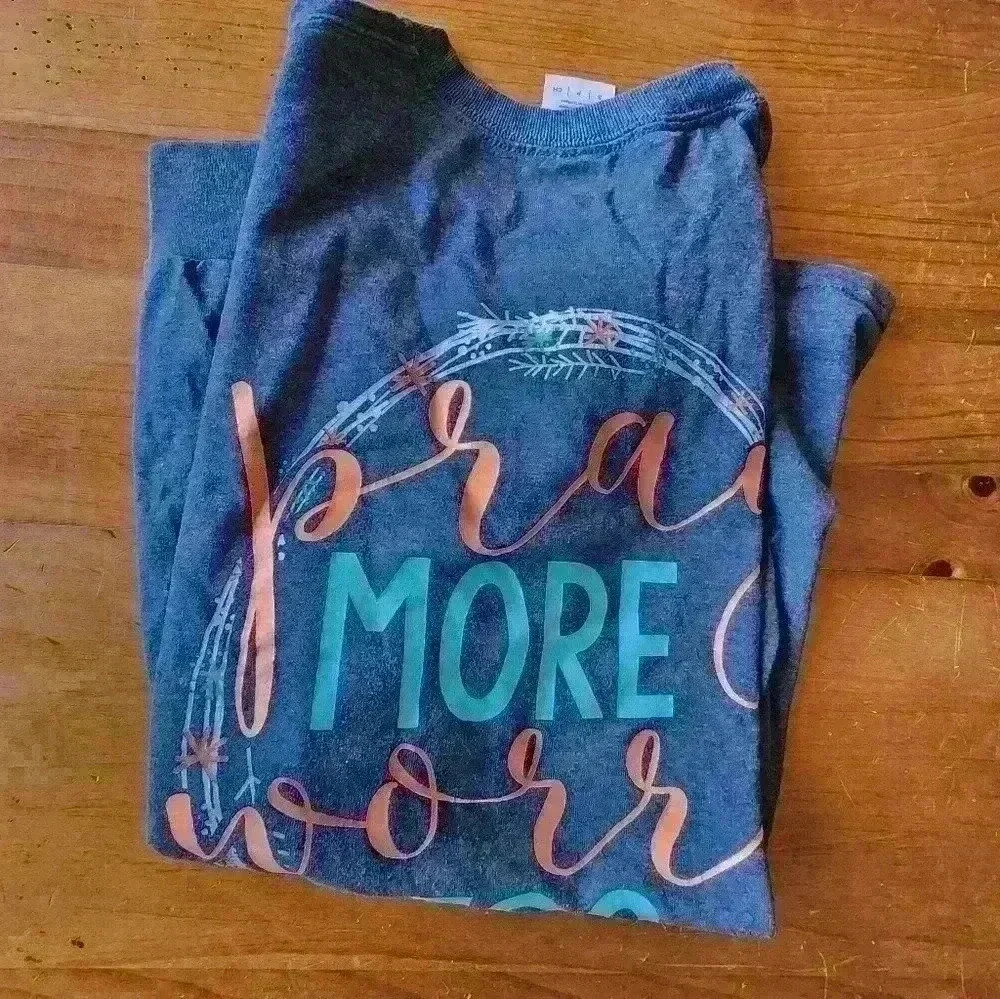 Girlie girl original long sleeve shirt size small